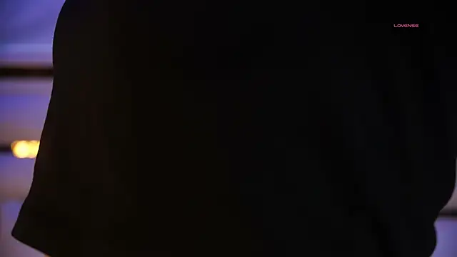 ambar rosse25 online show from 12-18-25, 11:36