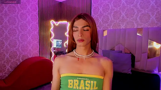 LIHIAN TAY online show from 10-10-25, 03:29