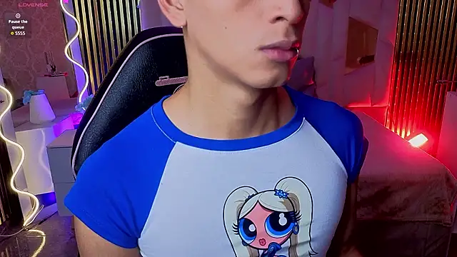 LIHIAN TAY online show from 03-23-26, 12:05