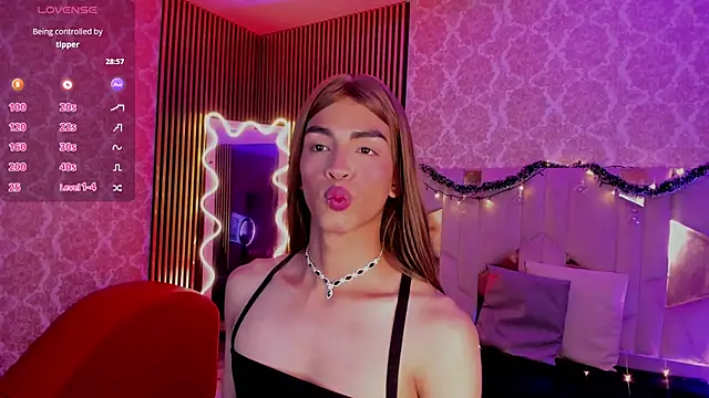 LIHIAN TAY online show from 12-23-25, 03:28