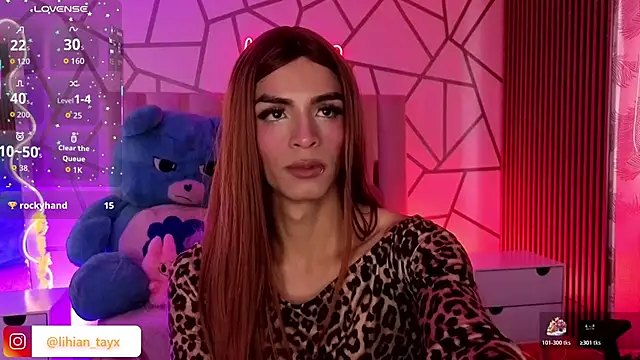 LIHIAN TAY online show from 10-25-25, 04:07