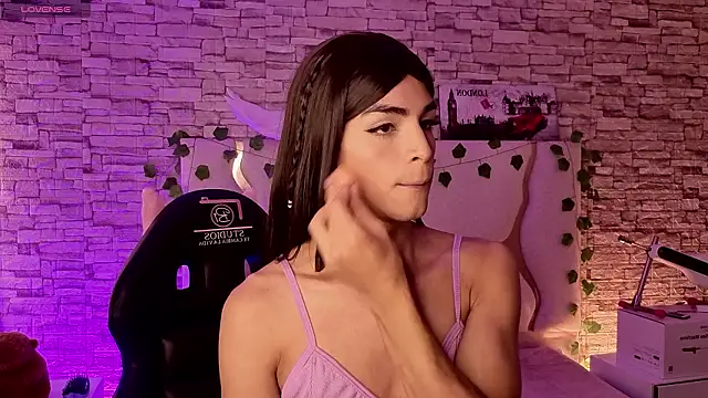 LIHIAN TAY online show from 02-26-26, 12:27