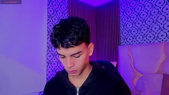 LIHIAN TAY online show from 04-08-26, 12:28