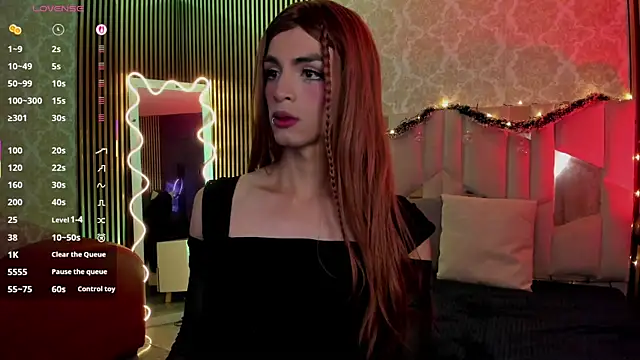 LIHIAN TAY online show from 11-22-25, 04:33