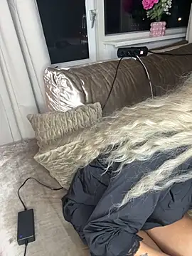 dutchbarbie online show from 10-03-25, 07:37