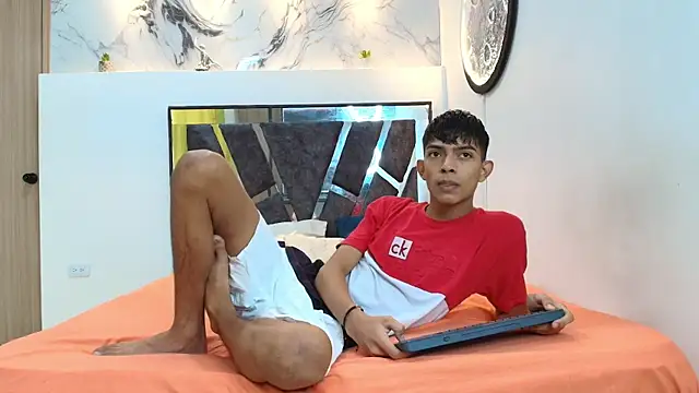 PRETTY SEX1 online show from 11-14-25, 01:26