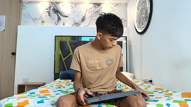 PRETTY SEX1 online show from 09-09-25, 07:18