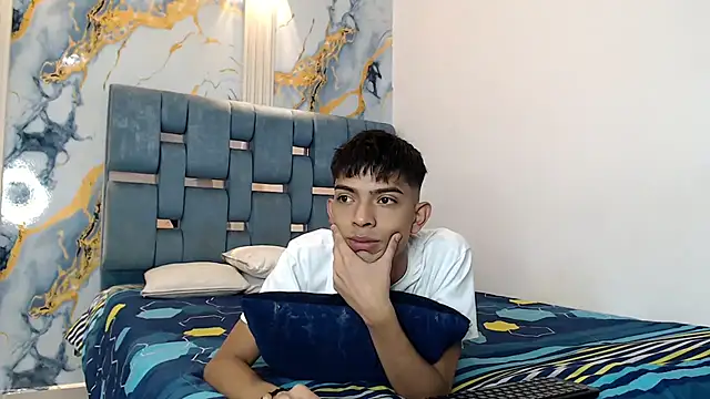 PRETTY SEX1 online show from 12-20-25, 01:25