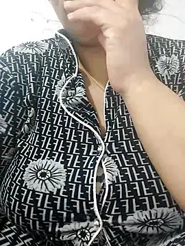 rousaa online show from 01-10-26, 01:17