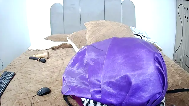 CharlotteXXX online show from 10-18-25, 12:23