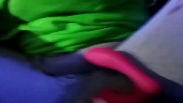 Snapshot of Sexystonermom chatting on 01-11-26, 08:05 Sexystonermom online show from 01-11-26, 08:05