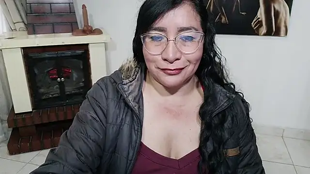 Grace mature milf online show from 03-04-26, 11:40