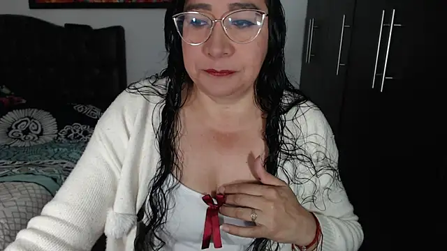 Grace mature milf online show from 04-03-26, 10:32