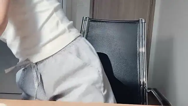 Ryeon 99 online show from 01-06-26, 03:21