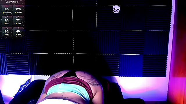 kinkyboat23 online show from 10-31-25, 08:27