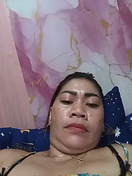 sexybitch 02 online show from 05-13-26, 06:42