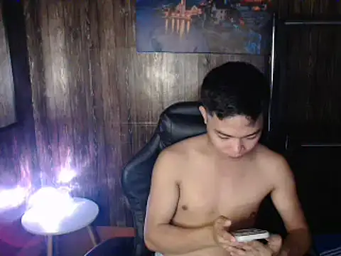 hotzachery online show from 04-10-26, 05:14