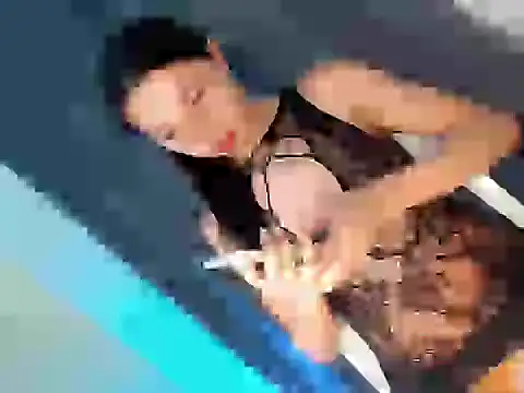 Snapshot of thewhorekylie chatting on 09-26-25, 02:18 thewhorekylie online show from 09-26-25, 02:18