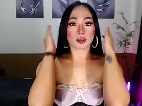 Snapshot of Spicy_kinky chatting on 04-20-26, 07:26 Spicy kinky online show from 04-20-26, 07:26