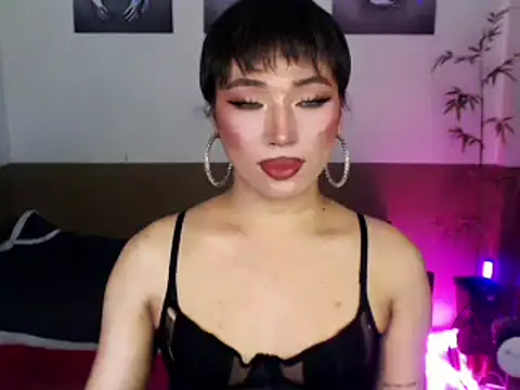 Snapshot of Spicy_kinky chatting on 05-23-26, 10:42 Spicy kinky online show from 05-23-26, 10:42