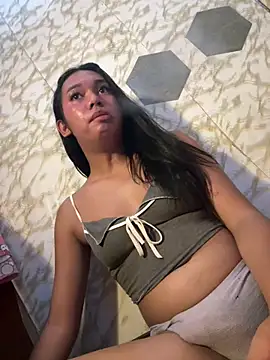 Snapshot of youryummybaby chatting on 03-01-26, 07:08 youryummybaby online show from 03-01-26, 07:08