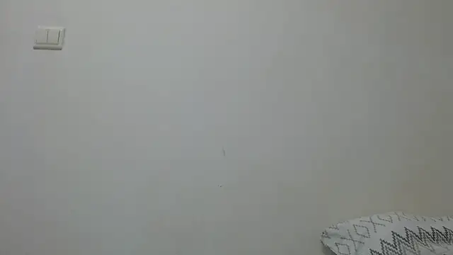 Snapshot of Maryem637048 chatting on 09-21-25, 12:10 Maryem637048 online show from 09-21-25, 12:10