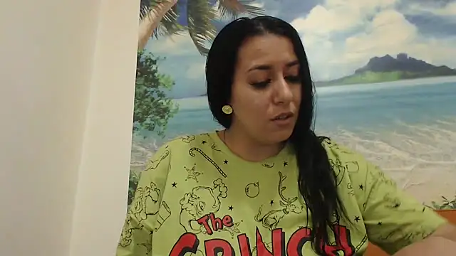 Snapshot of Maryem637048 chatting on 10-23-25, 01:54 Maryem637048 online show from 10-23-25, 01:54