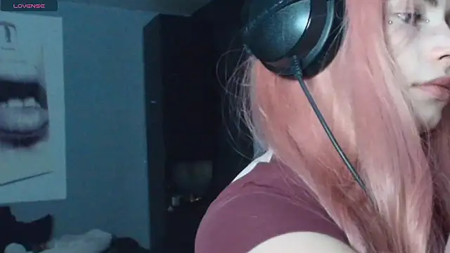 Snapshot of PieraMarch chatting on 01-17-26, 07:39 PieraMarch online show from 01-17-26, 07:39