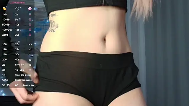Snapshot of PieraMarch chatting on 10-19-25, 06:54 PieraMarch online show from 10-19-25, 06:54