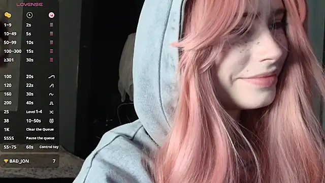 Snapshot of PieraMarch chatting on 02-13-26, 07:25 PieraMarch online show from 02-13-26, 07:25