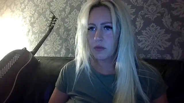 Snapshot of stormy_p chatting on 10-11-25, 08:54 stormy p online show from 10-11-25, 08:54