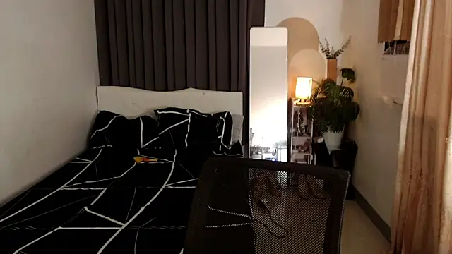 Ur QueenCamilla online show from 11-11-25, 02:06