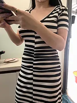 Meii-meyy online show from 11-13-25, 03:54