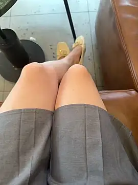 Meii-meyy online show from 04-11-26, 07:45