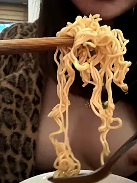 Link lee online show from 11-28-25, 01:50