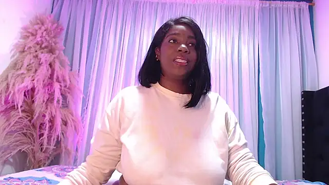 Snapshot of Alhana-miller chatting on 10-13-25, 11:34 Alhana-miller online show from 10-13-25, 11:34