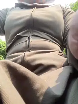 -Luxury online show from 04-12-26, 07:00