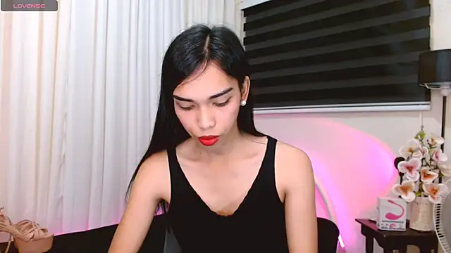 Snapshot of angelaxmonroe chatting on 11-24-25, 05:29 angelaxmonroe online show from 11-24-25, 05:29