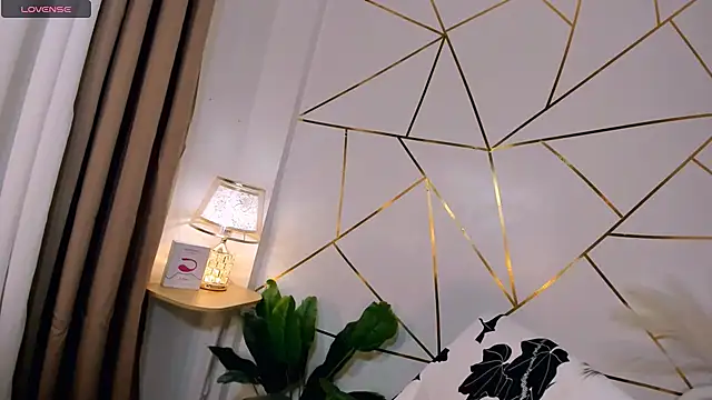 Luxywilson online show from 10-12-25, 05:58