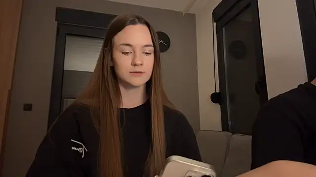 Snapshot of TenDouble chatting on 09-21-25, 10:04 TenDouble online show from 09-21-25, 10:04