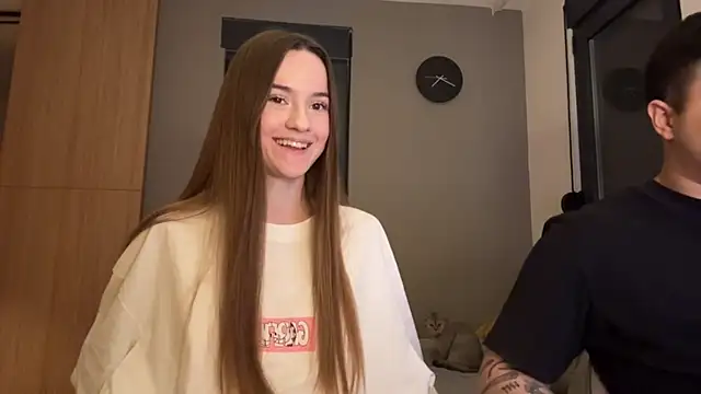 Snapshot of TenDouble chatting on 10-19-25, 10:34 TenDouble online show from 10-19-25, 10:34