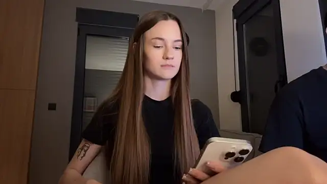 Snapshot of TenDouble chatting on 09-25-25, 01:00 TenDouble online show from 09-25-25, 01:00