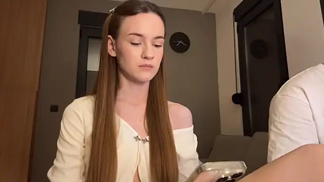 Snapshot of TenDouble chatting on 09-10-25, 08:08 TenDouble online show from 09-10-25, 08:08