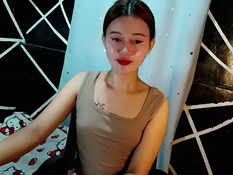 Snapshot of urgirl_mikah chatting on 09-15-25, 05:41 urgirl mikah online show from 09-15-25, 05:41