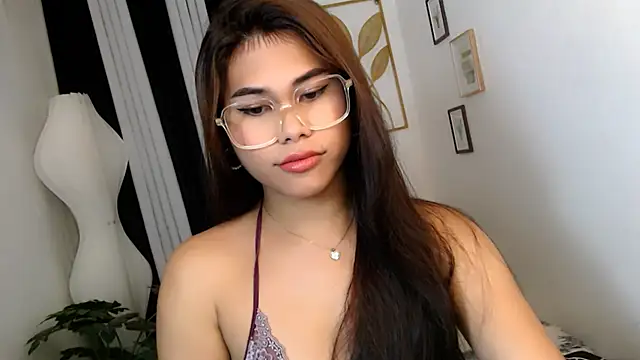 Snapshot of PrettyBlythes_TS chatting on 06-14-26, 12:51 PrettyBlythes TS online show from 06-14-26, 12:51