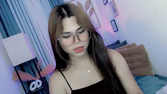 Snapshot of PrettyBlythes_TS chatting on 04-22-26, 11:06 PrettyBlythes TS online show from 04-22-26, 11:06