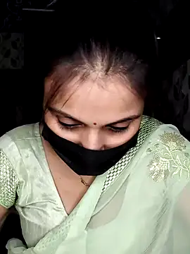 Snapshot of Horny_Shalu chatting on 09-25-25, 06:25 Horny Shalu online show from 09-25-25, 06:25