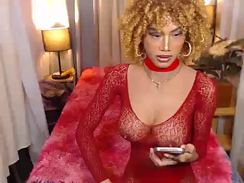 Snapshot of DAYANARAHFOX chatting on 03-04-26, 11:01 DAYANARAHFOX online show from 03-04-26, 11:01