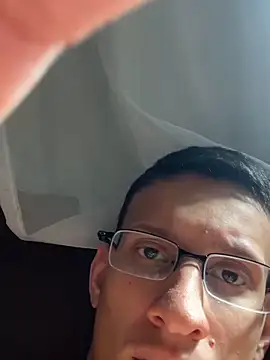 Snapshot of safadezanunes2 chatting on 09-18-25, 05:38 safadezanunes2 online show from 09-18-25, 05:38