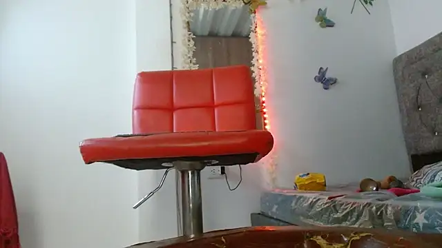 Meriilyn Monroe724 online show from 11-18-25, 03:48